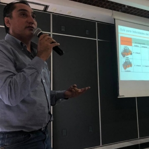 CAPACITACION A CUADRILLAS DE PAVIMENTACION